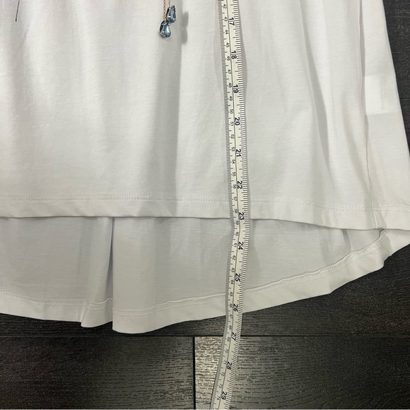 Forget me not shirt with woman portrait art with tassel and rhinestones earrings - Picture 7 of 9